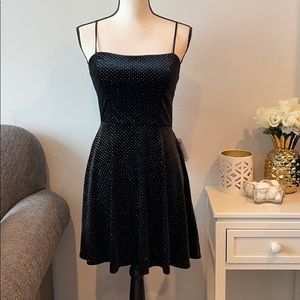 SALE 🛒 💰 B. Darlin Black Dot Tie Bow Back Mini Dress S